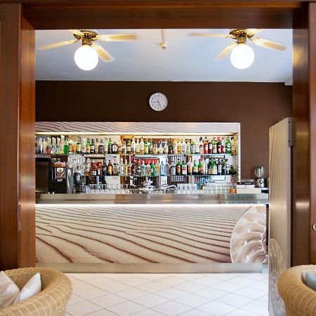 Hotel Desiree Линьяно-Саббьядоро Экстерьер фото