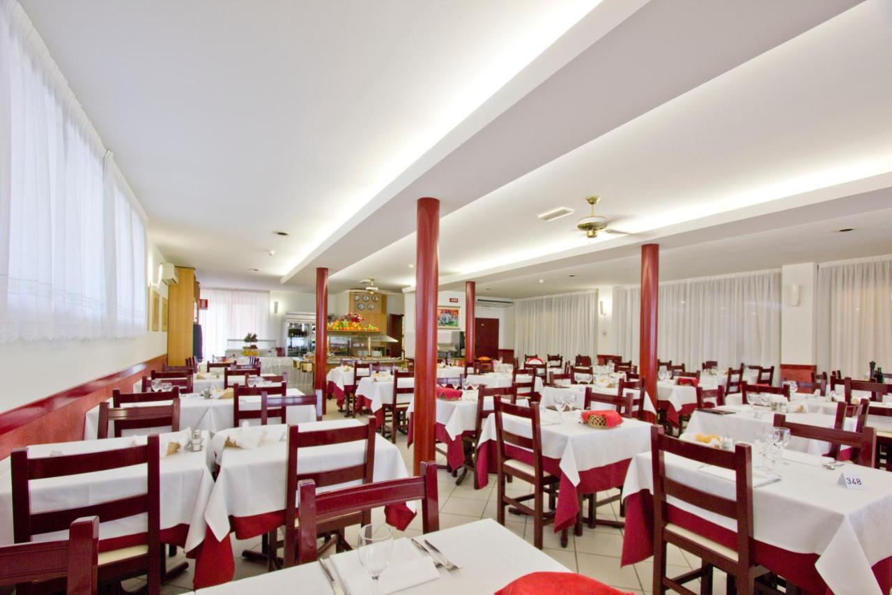 Hotel Desiree Линьяно-Саббьядоро Экстерьер фото